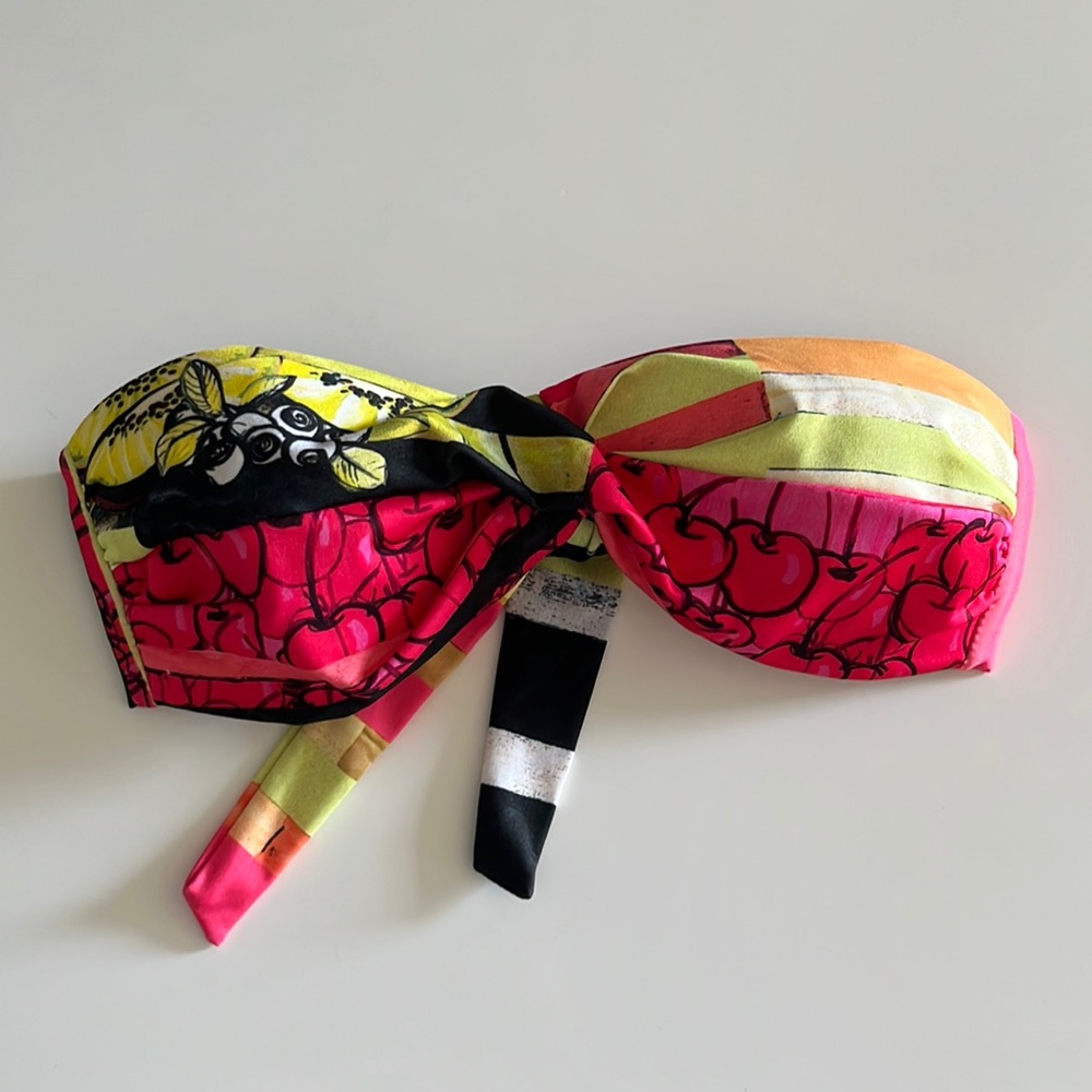 Bikini top Save the Queen size Small